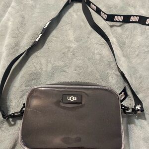 UGG BLACK BELT BAG WITH ADJUSTABLE STRAP!